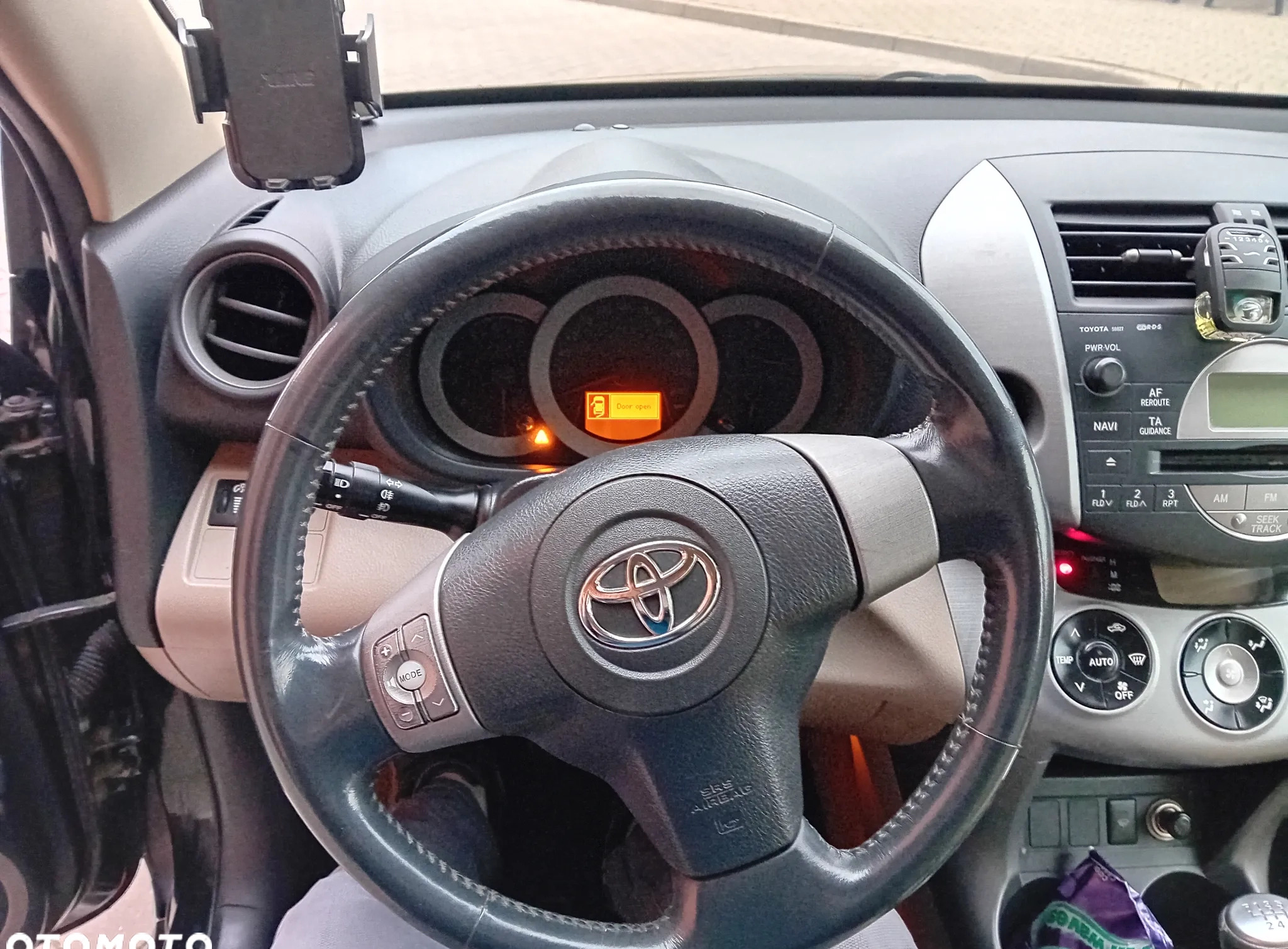 Toyota RAV4 cena 19493 przebieg: 248500, rok produkcji 2007 z Węgrów małe 154